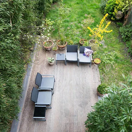 Azee Bed & Breakfast Ostend