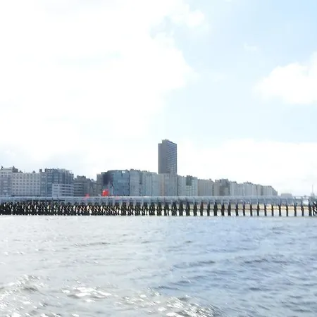 Azee 4* Ostende